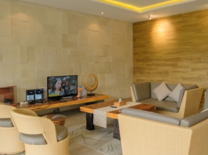 Indah 2 Mountain Villa 8 bedroom private pool