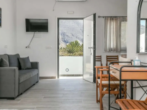 Experience Dreamy Santorini Gorgeous Std