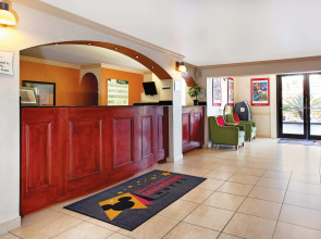 La Quinta Inn by Wyndham Orlando International Drive North