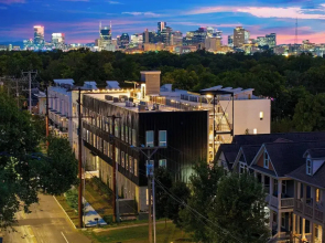 Sleeps 16 2 Homes Next Door + Walk to Dining & Music Lischey Loft & The Bloom House by Avantstay