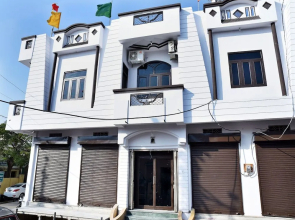Hotel Malhotra
