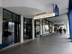 Manhattan Hotel