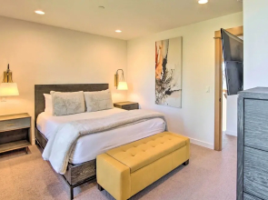 Charming Cle Elum Townhome w/ Balcony & Views