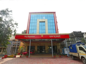 Raj Rajeswari By OYO Rooms