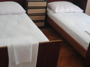 Apartments & Rooms Danica