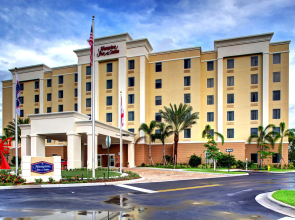 Hampton Inn & Suites Coconut Creek