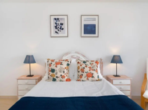 Acqua Vista Family Apartment - 200M from BEACH