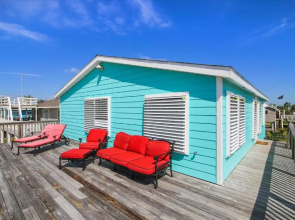 The Wooden Fin by Ryson Vacation Rentals