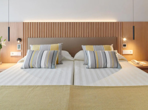 Hipotels Mediterráneo Hotel - Adults Only