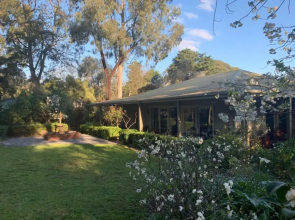 Treetops Bed & Breakfast