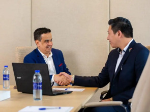 Отель Premier Inn Dubai Dragon Mart