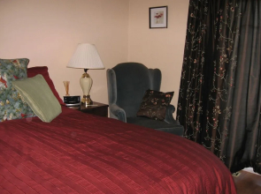 Twin Pines Bed & Breakfast