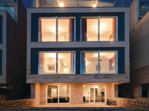 Awesome Home in Trogir With Sauna, Wifi and 4 Bedrooms