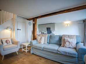 Little Owl Barn (Adults Only)