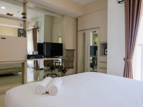 Best Price Studio Apartment at Atria Residence near Mall