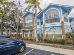 Dennis' Somerset Condo