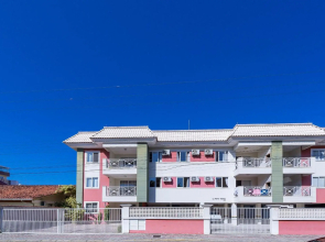 Porto Canoas 203 - Aconchegante apartamento em Bombas - Acomoda 4 pessoas - À poucos metros da praia