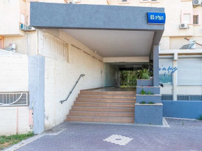 Stunning Beachfront Apt W Epic Sea Views