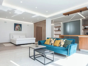 Stylish Modern Suite at Piraeus Port