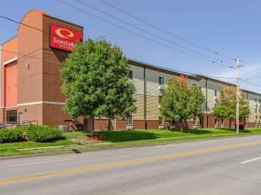 Econo Lodge Inn & Suites Fairgrounds