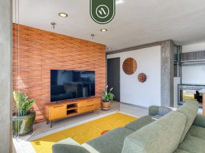 3 BR Condo - Panoramic Views - 5 Min to Downtown