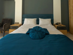 Sunrise Hotel