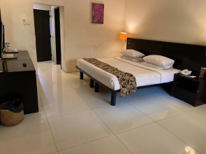 Legian Paradiso Hotel