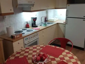 Heraklion modern studio 40 sq.m. near town center.