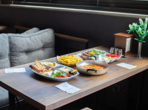 The Hera Suit Hotels