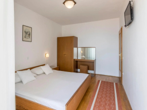Vedra- Free Parking and Close to the Beach - C3
