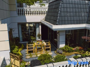Floral Hotel · Xingyi Wanfenglin Batu Hotel