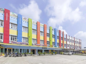 RedDoorz Plus near Jembatan Musi II Palembang