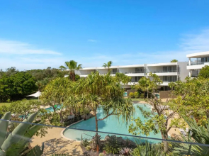 Cotton Beach Apartment 35 - Pool Views