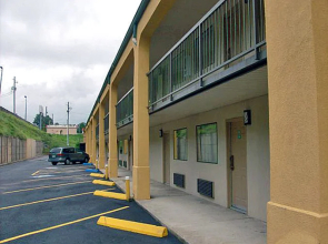 Motel 6 Macon West