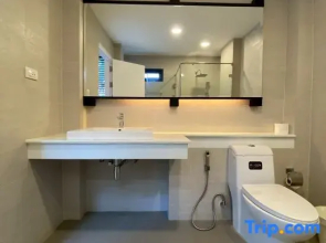 Lake view Pool villa [24]