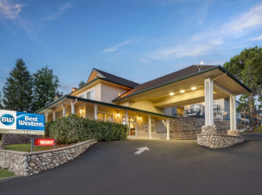 Best Western Cedar Inn & Suites