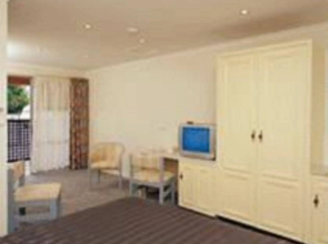 Claremont Hotel Motel
