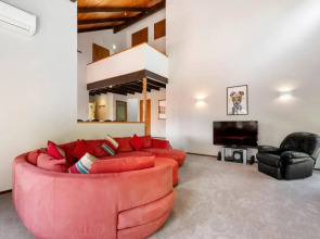 Garden Grove - Taupo Holiday Home