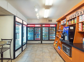 Sonesta Simply Suites Las Vegas Convention Center