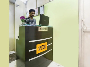 Spot On 93193 Hotel Smart Plaza