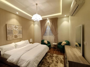 the F residence, Elegant & Luxury