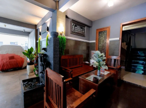 RedDoorz Syariah @ Delta Sari Aloha Waru