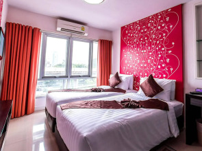 Palette Bella B All Suites Bangkok Hotel