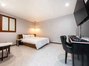 Jecheon Cats Hotel