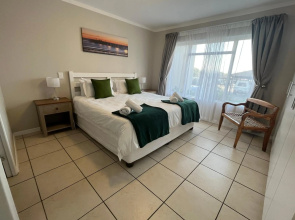 Beautiful 3 Bedroom Ground floor apartment - 66 Santini Village