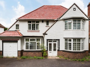 Beautiful 6 bedroom house for 15 guests next to Edgbaston Stadium