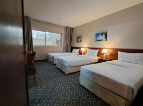 Отель Three 888 Hotel