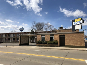 Town Motel