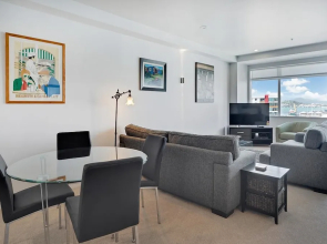 QV Quiet & sunny 2 Bedroom Apartment - 625