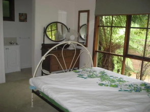 Warburton Holiday House